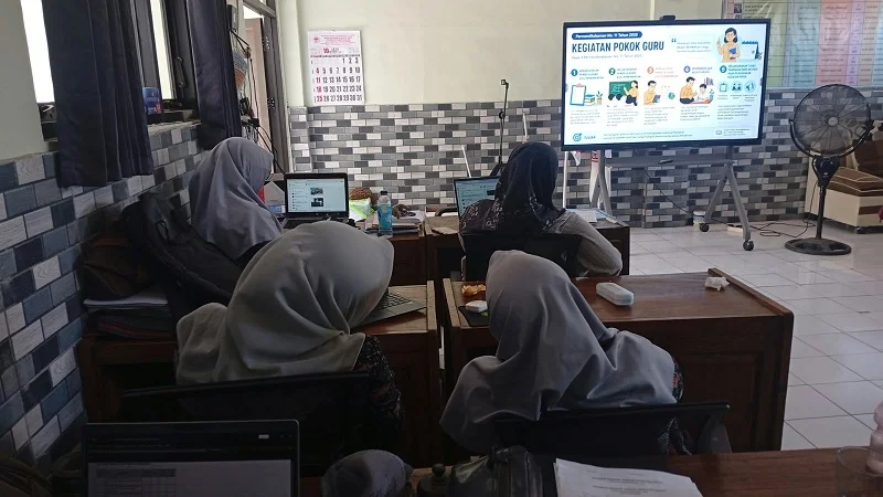 PENGIMBASAN HASIL WORKSHOP